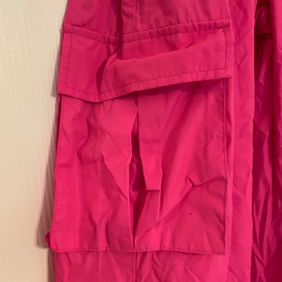 Bright pink windbreaker trackpants - cargo style - Picture 4 of 8